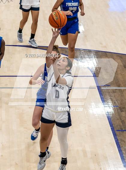 Thumbnail 1 in Fremont vs. Sierra Canyon (Utah Holiday Hoopfest) photogallery.