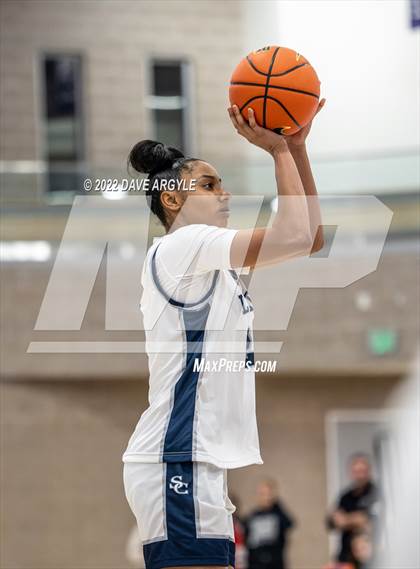 Thumbnail 2 in Fremont vs. Sierra Canyon (Utah Holiday Hoopfest) photogallery.