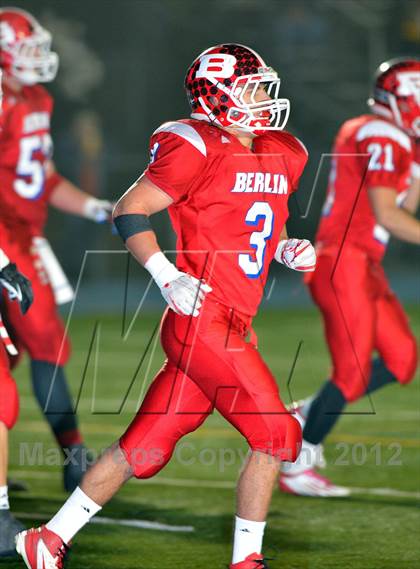 Thumbnail 1 in Weston vs. Berlin (CIAC Class M Semifinal) photogallery.
