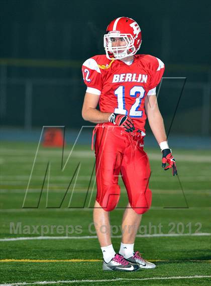 Thumbnail 1 in Weston vs. Berlin (CIAC Class M Semifinal) photogallery.