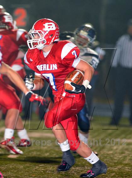 Thumbnail 2 in Weston vs. Berlin (CIAC Class M Semifinal) photogallery.