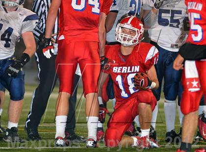 Thumbnail 1 in Weston vs. Berlin (CIAC Class M Semifinal) photogallery.