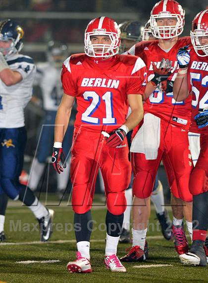 Thumbnail 2 in Weston vs. Berlin (CIAC Class M Semifinal) photogallery.