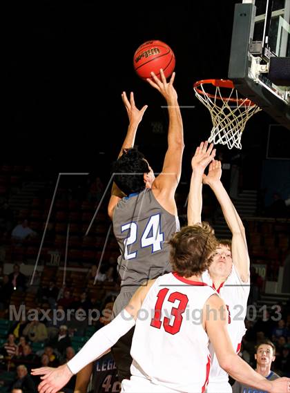 Thumbnail 1 in Fairview vs. Legend (CHSAA 5A Great 8) photogallery.