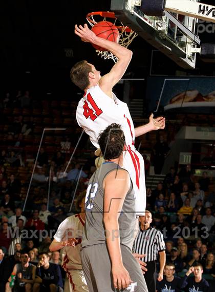 Thumbnail 3 in Fairview vs. Legend (CHSAA 5A Great 8) photogallery.