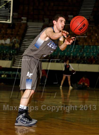 Thumbnail 2 in Fairview vs. Legend (CHSAA 5A Great 8) photogallery.