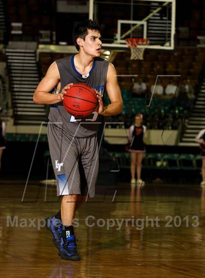 Thumbnail 1 in Fairview vs. Legend (CHSAA 5A Great 8) photogallery.