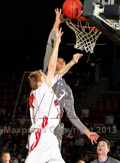 Thumbnail 2 in Fairview vs. Legend (CHSAA 5A Great 8) photogallery.