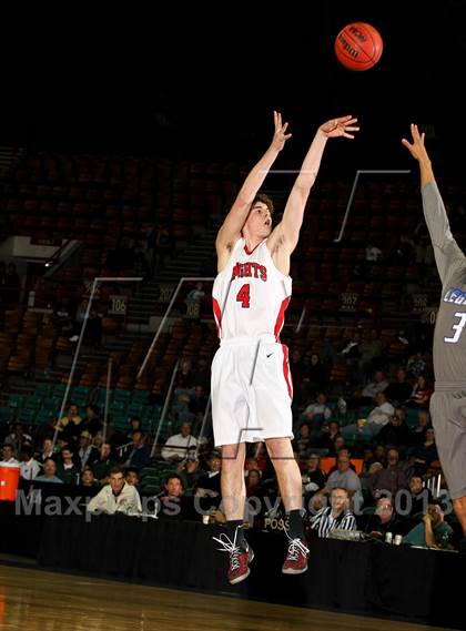 Thumbnail 1 in Fairview vs. Legend (CHSAA 5A Great 8) photogallery.
