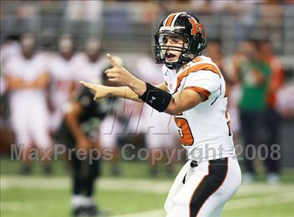 Thumbnail 2 in Mercedes vs. Calhoun (Texas Football Classic) photogallery.