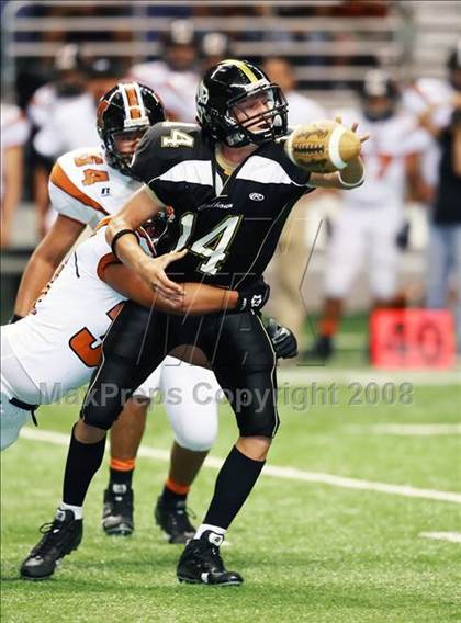 Thumbnail 3 in Mercedes vs. Calhoun (Texas Football Classic) photogallery.