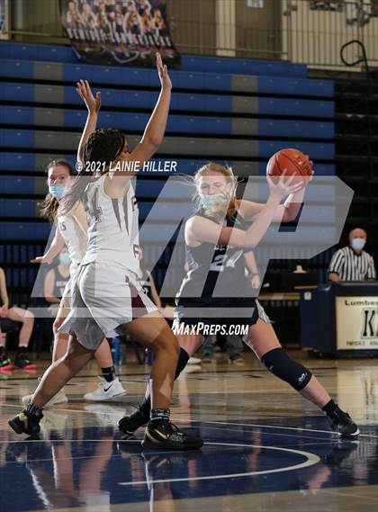Thumbnail 2 in Bemidji vs. Fergus Falls photogallery.