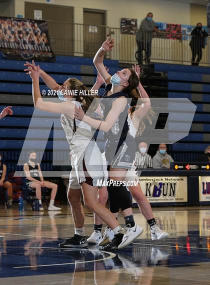 Thumbnail 2 in Bemidji vs. Fergus Falls photogallery.