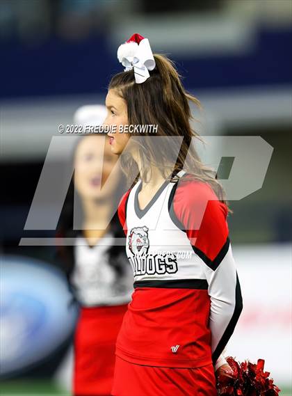 Thumbnail 2 in Wimberley vs. Carthage (UIL 4A D2 Final) photogallery.