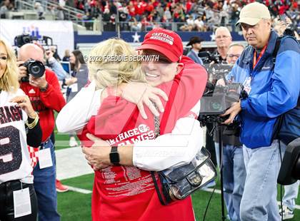 Thumbnail 2 in Wimberley vs. Carthage (UIL 4A D2 Final) photogallery.