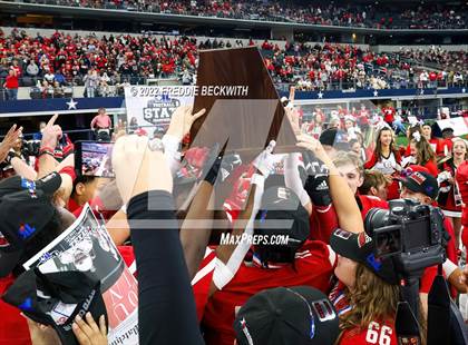 Thumbnail 1 in Wimberley vs. Carthage (UIL 4A D2 Final) photogallery.