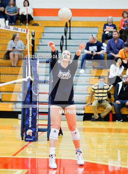 Thumbnail 2 in Seven Lakes vs Mayde Creek photogallery.