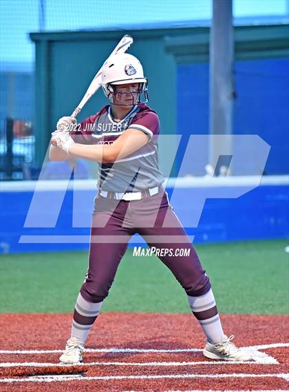 Thumbnail 1 in Thorndale vs Latexo (UIL 2A Regional Quarterfinal) photogallery.