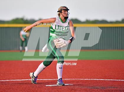 Thumbnail 1 in Thorndale vs Latexo (UIL 2A Regional Quarterfinal) photogallery.