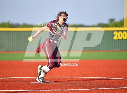 Thumbnail 2 in Thorndale vs Latexo (UIL 2A Regional Quarterfinal) photogallery.
