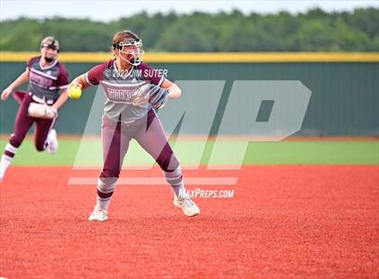 Thumbnail 1 in Thorndale vs Latexo (UIL 2A Regional Quarterfinal) photogallery.