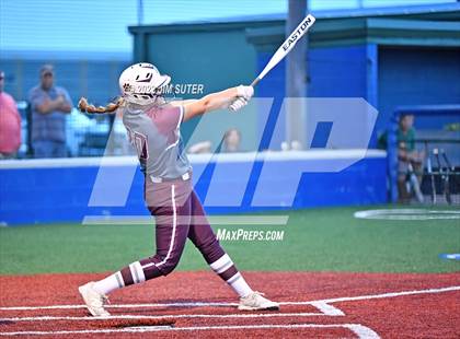 Thumbnail 1 in Thorndale vs Latexo (UIL 2A Regional Quarterfinal) photogallery.