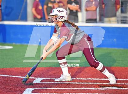 Thumbnail 2 in Thorndale vs Latexo (UIL 2A Regional Quarterfinal) photogallery.
