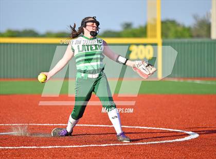 Thumbnail 2 in Thorndale vs Latexo (UIL 2A Regional Quarterfinal) photogallery.