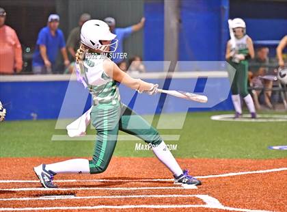 Thumbnail 2 in Thorndale vs Latexo (UIL 2A Regional Quarterfinal) photogallery.