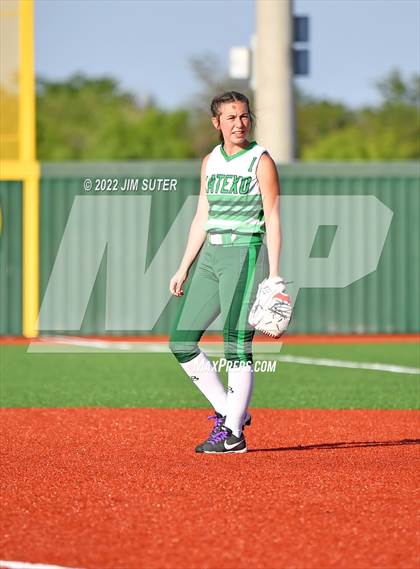 Thumbnail 1 in Thorndale vs Latexo (UIL 2A Regional Quarterfinal) photogallery.