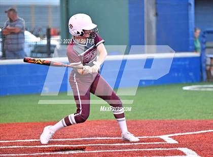 Thumbnail 2 in Thorndale vs Latexo (UIL 2A Regional Quarterfinal) photogallery.