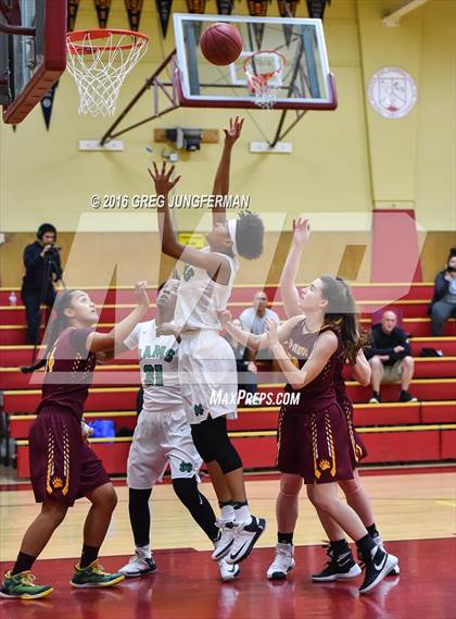 Thumbnail 2 in St. Mary's vs. Menlo-Atherton photogallery.