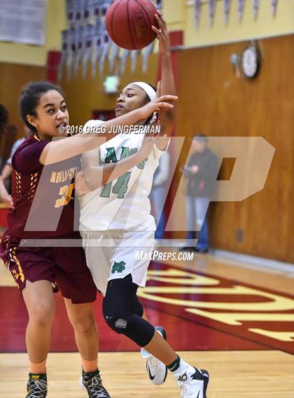 Thumbnail 1 in St. Mary's vs. Menlo-Atherton photogallery.