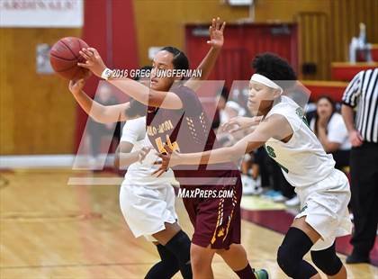 Thumbnail 3 in St. Mary's vs. Menlo-Atherton photogallery.