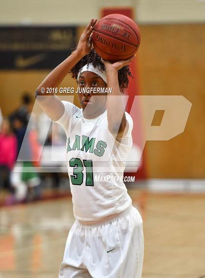 Thumbnail 1 in St. Mary's vs. Menlo-Atherton photogallery.