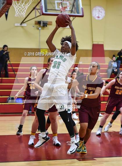 Thumbnail 1 in St. Mary's vs. Menlo-Atherton photogallery.