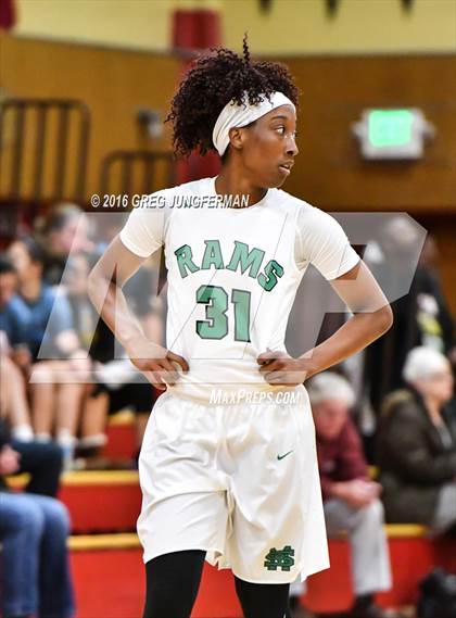 Thumbnail 1 in St. Mary's vs. Menlo-Atherton photogallery.