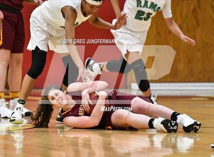 Thumbnail 1 in St. Mary's vs. Menlo-Atherton photogallery.