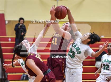 Thumbnail 3 in St. Mary's vs. Menlo-Atherton photogallery.