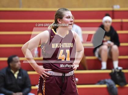 Thumbnail 2 in St. Mary's vs. Menlo-Atherton photogallery.