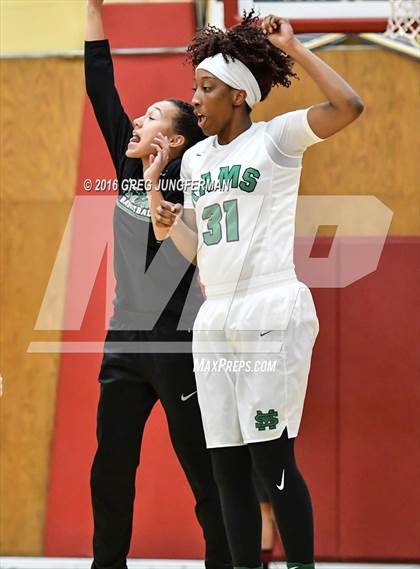 Thumbnail 1 in St. Mary's vs. Menlo-Atherton photogallery.