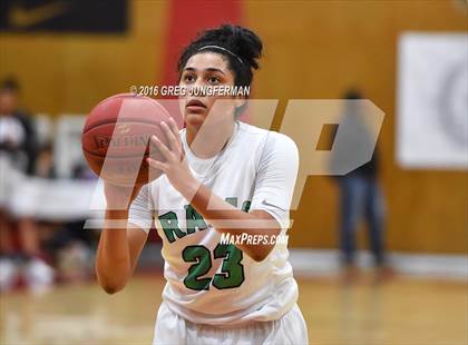 Thumbnail 3 in St. Mary's vs. Menlo-Atherton photogallery.