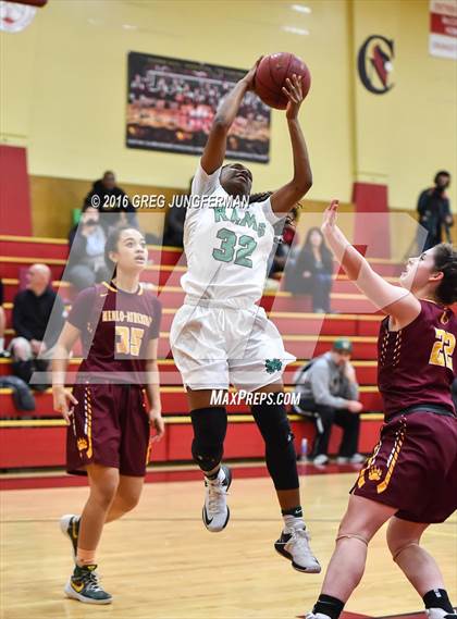 Thumbnail 2 in St. Mary's vs. Menlo-Atherton photogallery.