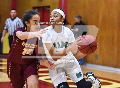 Thumbnail 2 in St. Mary's vs. Menlo-Atherton photogallery.