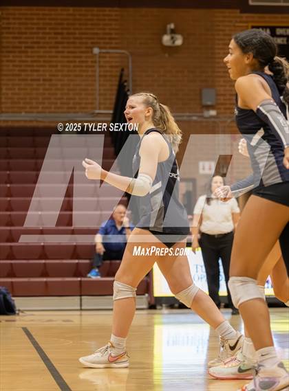 Thumbnail 2 in Cactus Shadows @ Salpointe Catholic (4A Quarterfinal) photogallery.