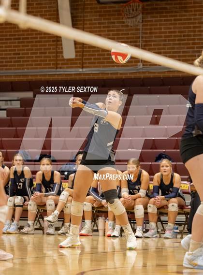 Thumbnail 2 in Cactus Shadows @ Salpointe Catholic (4A Quarterfinal) photogallery.