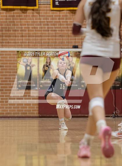 Thumbnail 2 in Cactus Shadows @ Salpointe Catholic (4A Quarterfinal) photogallery.