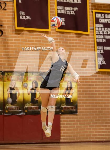 Thumbnail 1 in Cactus Shadows @ Salpointe Catholic (4A Quarterfinal) photogallery.