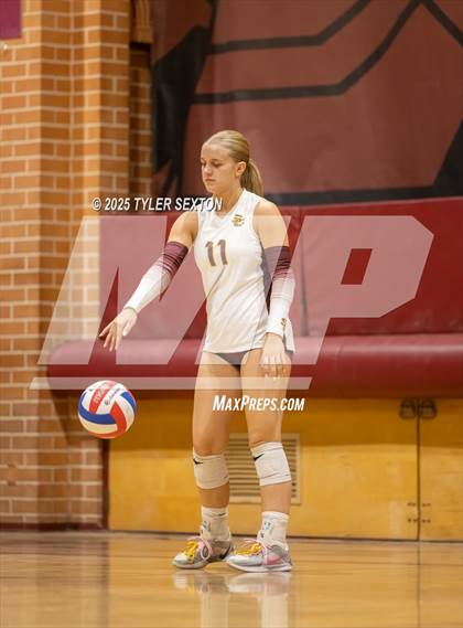 Thumbnail 3 in Cactus Shadows @ Salpointe Catholic (4A Quarterfinal) photogallery.