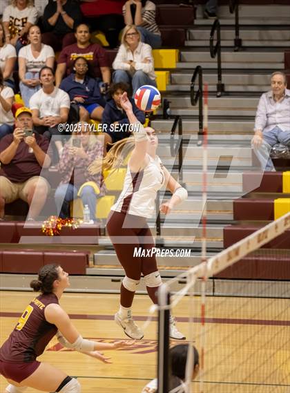 Thumbnail 1 in Cactus Shadows @ Salpointe Catholic (4A Quarterfinal) photogallery.